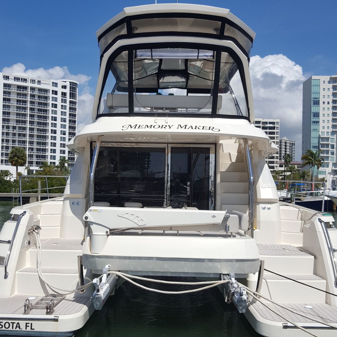 Boat Lettering | Professional Services | Bradenton | Vinyl