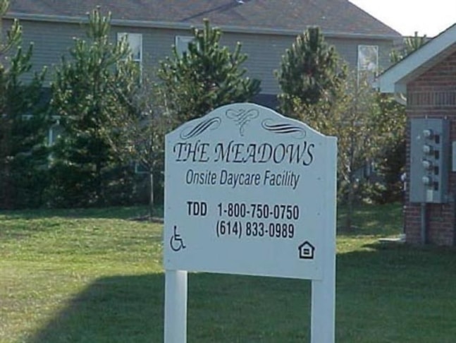 Outdoor post and panel sign for site identification