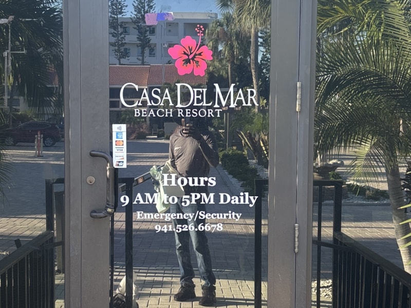 Window Graphics | Hospitality & Lodging | Bradenton | Vinyl