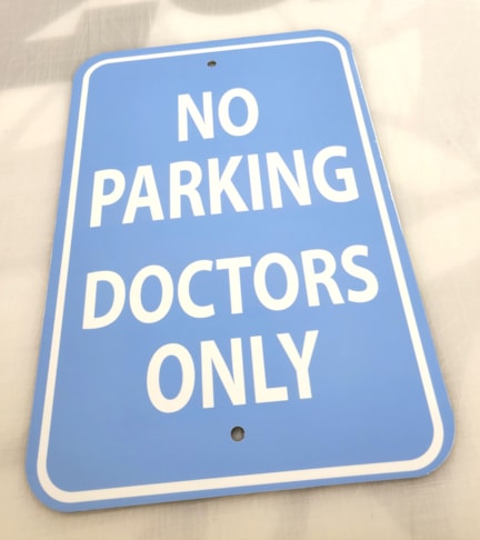 Parking Lot Signs | Healthcare