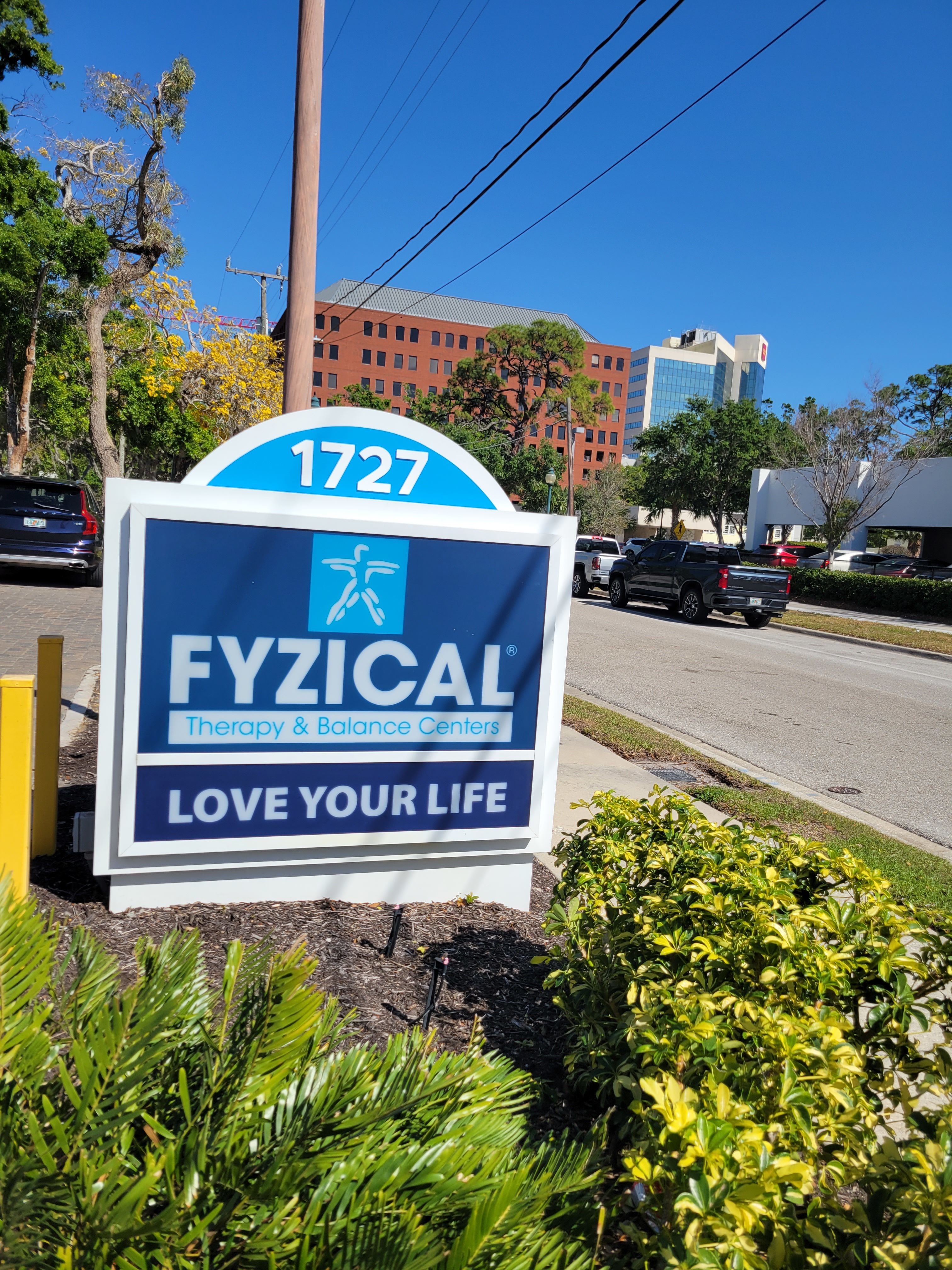 Monument Signs | Healthcare | Sarasota | Acrylic
