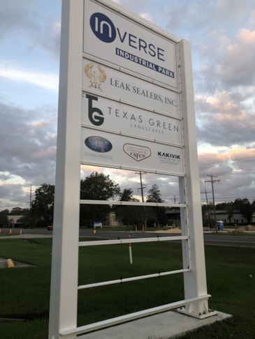 Pylon & Pole Signs | Real Estate