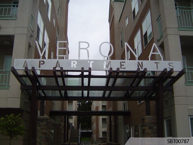 3D Signs & Dimensional Lettering