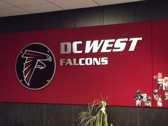 3D Signs & Dimensional Lettering