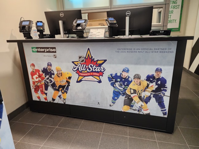 Wall Murals & Graphics