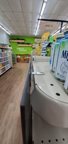 Custom Decals, Wraps & Lettering | Retail