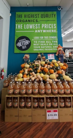 Wall Murals & Graphics