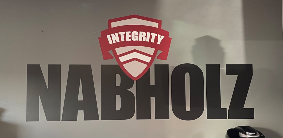 Wall Murals & Graphics