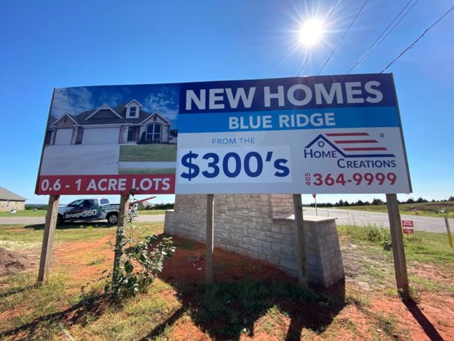 Fabric & Vinyl Outdoor Banners