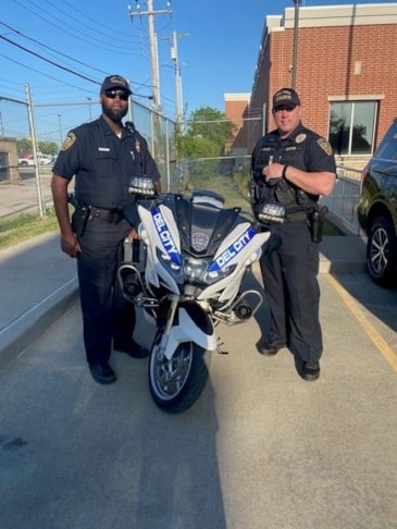 Vehicle Graphics & Lettering