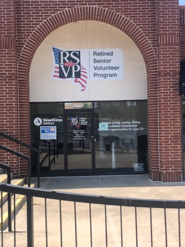 Wall Murals & Graphics