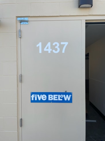 Safety & Regulatory Signs