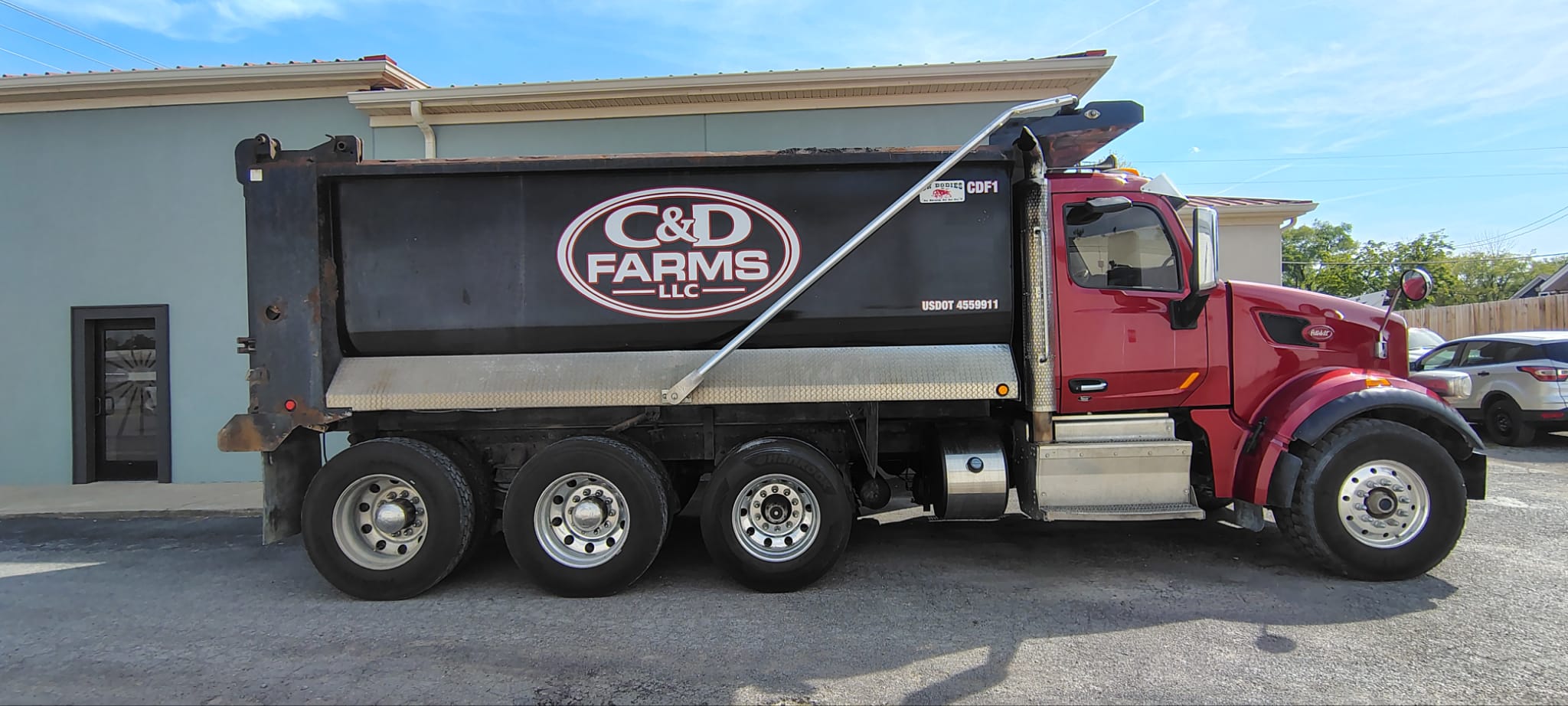 Vehicle Graphics & Lettering | Transportation, Logistics, & Distribution | Vinyl