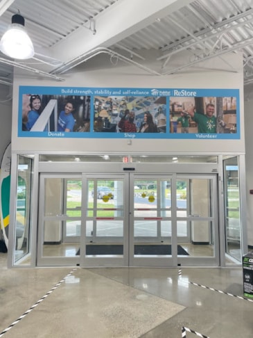 Wall Murals & Graphics