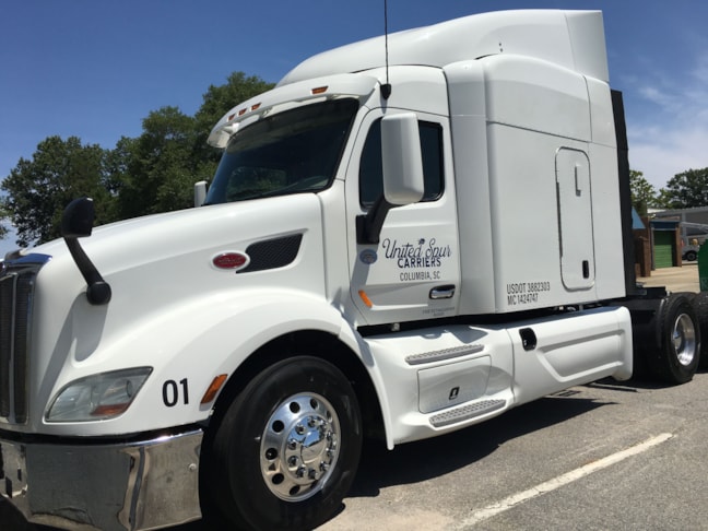 United Spur Carriers Vehicle Graphics & Lettering