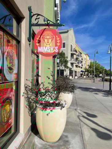 Outdoor Signage | Restaurants & Foodservice