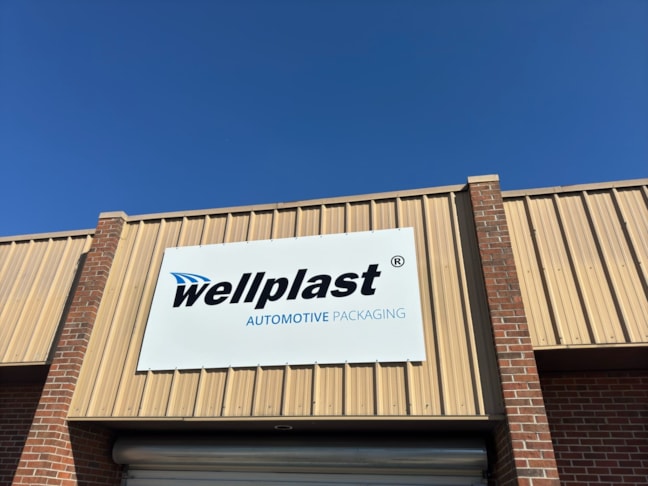 Wellplast ACM Storefront Sign