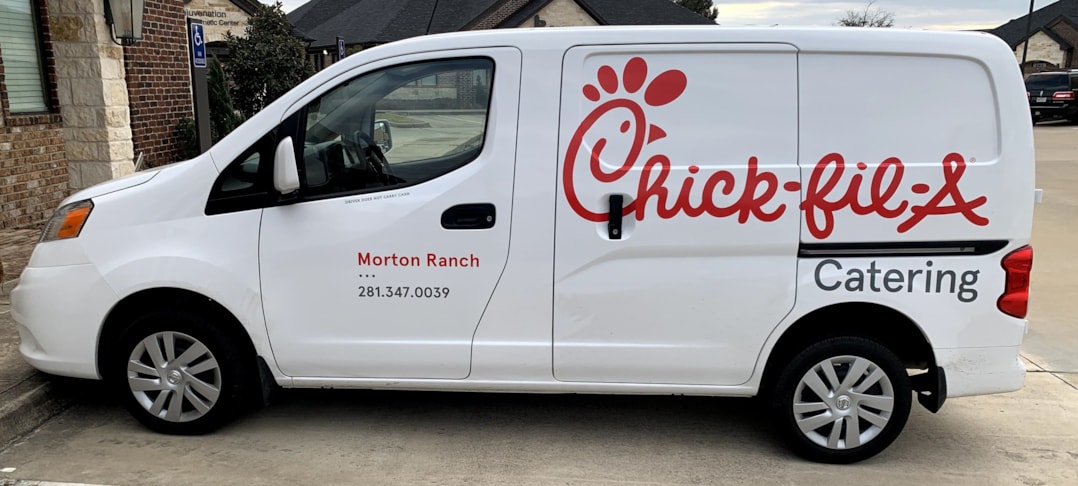 Vehicle Graphics & Lettering