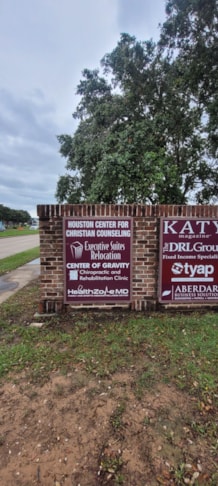 Pylon & Pole Signs | Healthcare