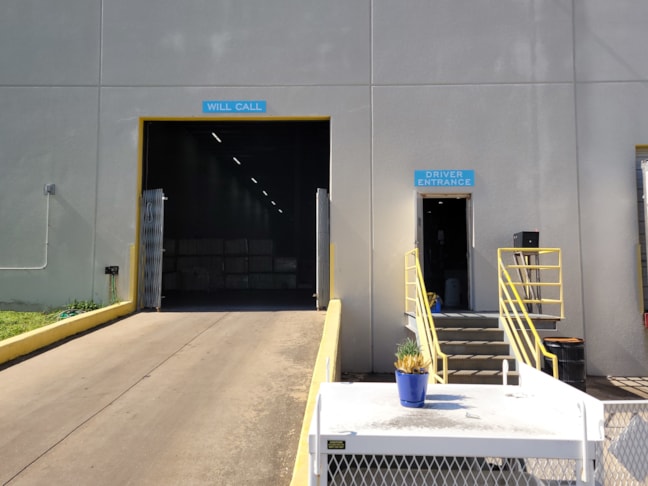 Metal Signs and Displays | Warehouse Signage 