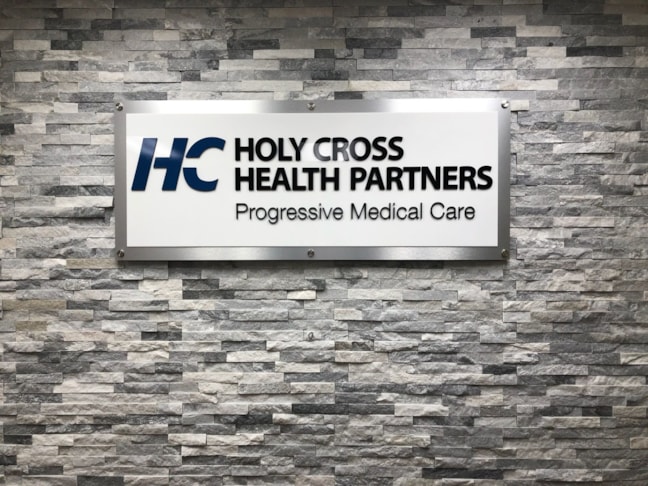 Dimensional reception sign