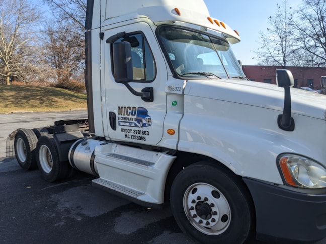 Cut Lettering Vehicle Graphics