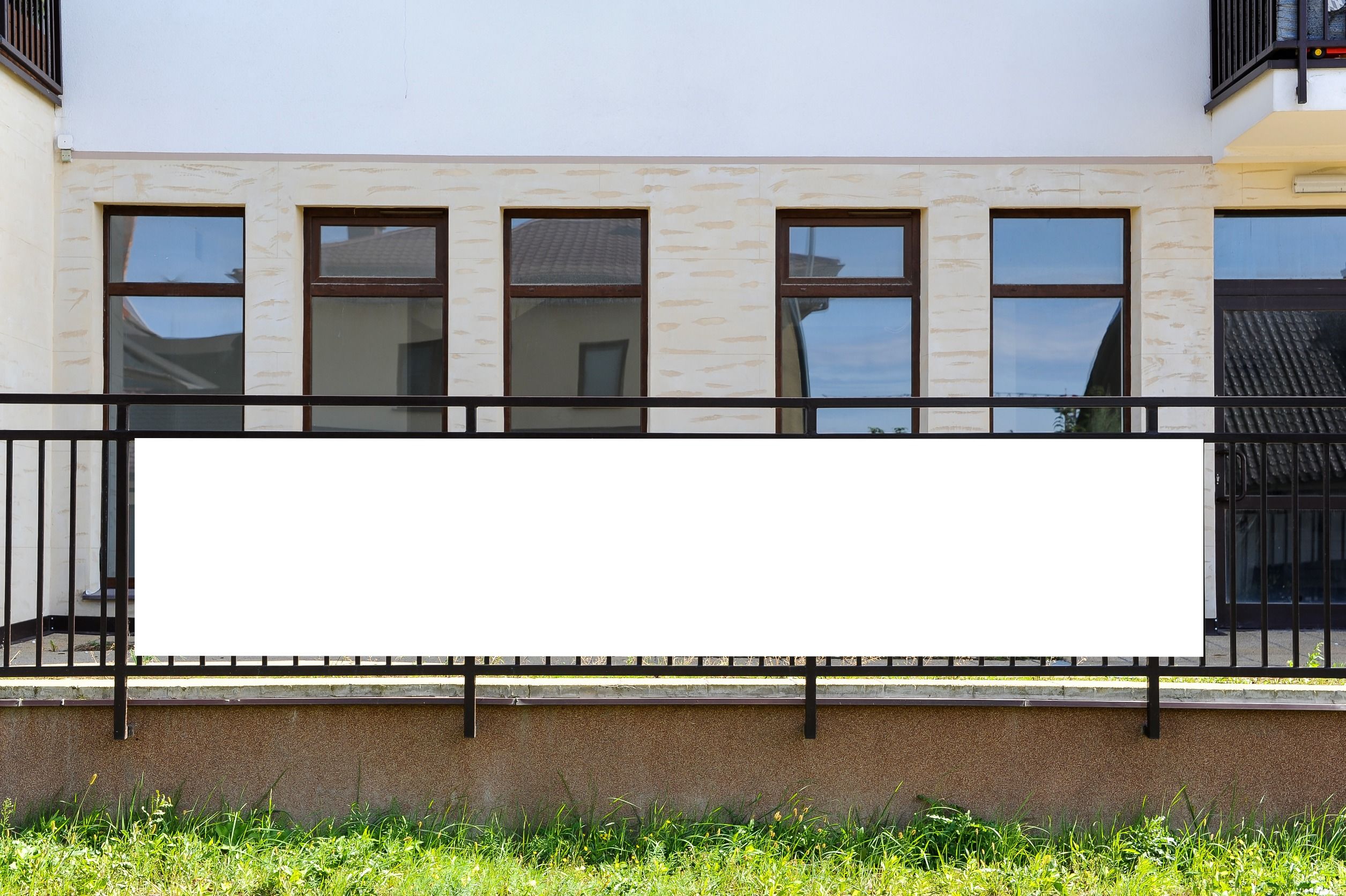 6 Reasons to Use Fence Banners in 2023