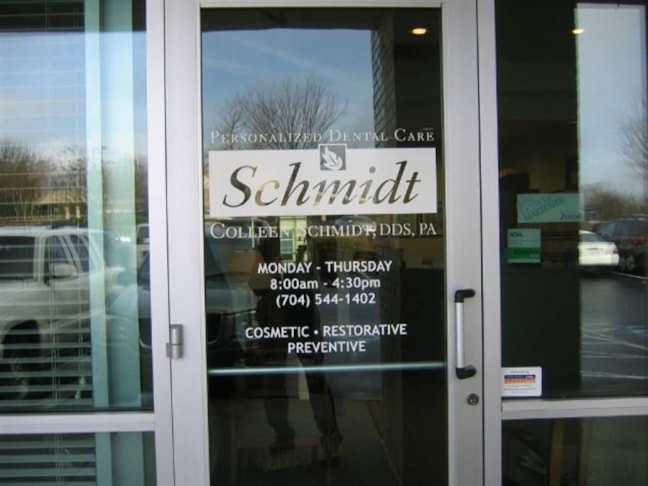 Wall Murals & Graphics