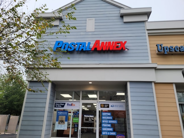 Channel letters are the perfect way to ensure your business stands out, day or night. 