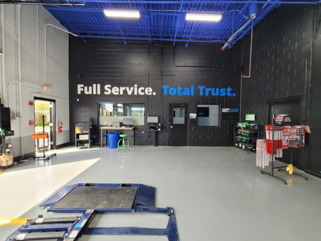 Wall Murals & Graphics