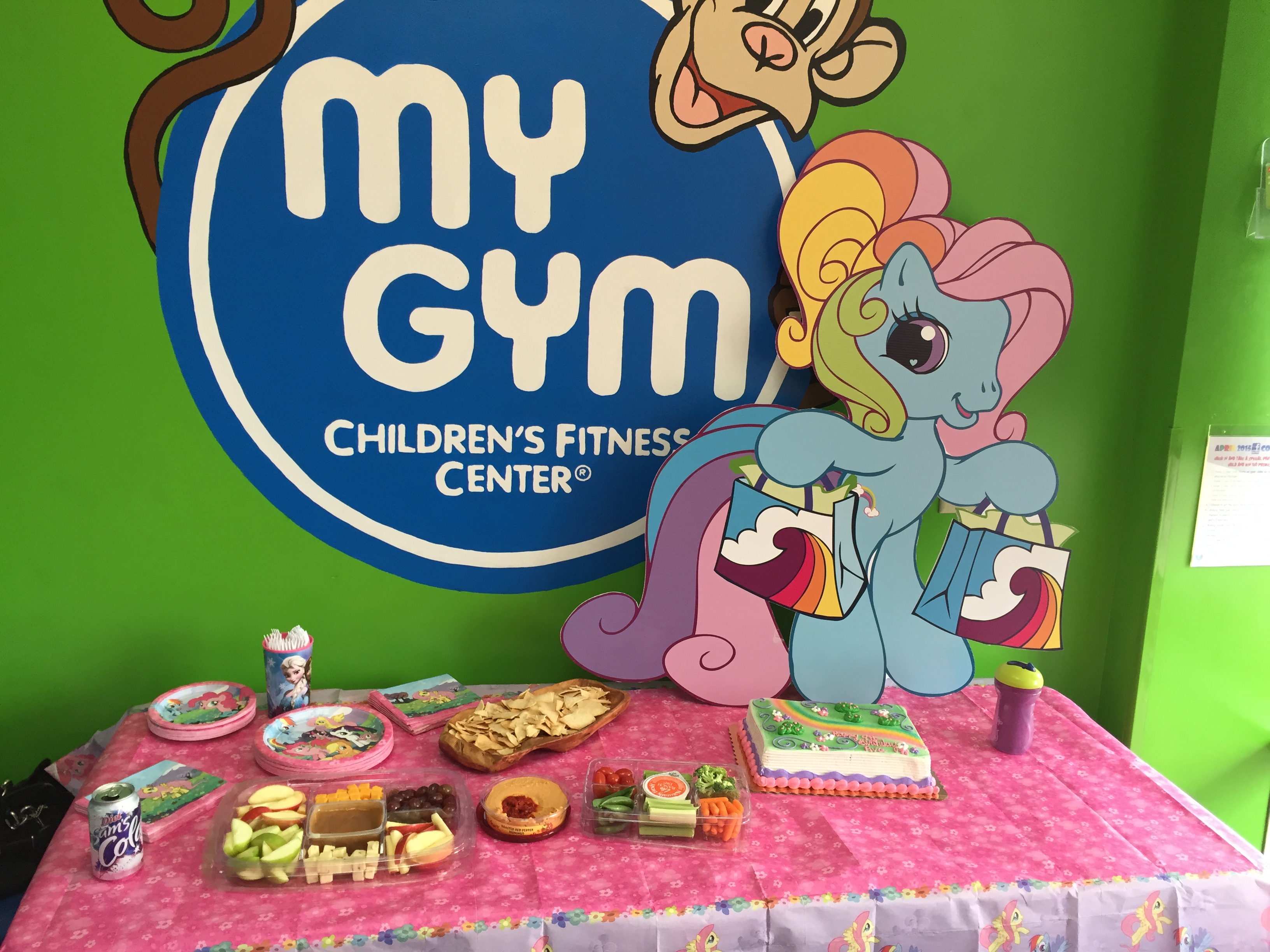 Table Throws & Runners | Gyms, Health Clubs, Fitness Facilities | PVC