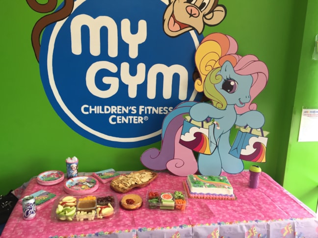 Table Throws & Runners