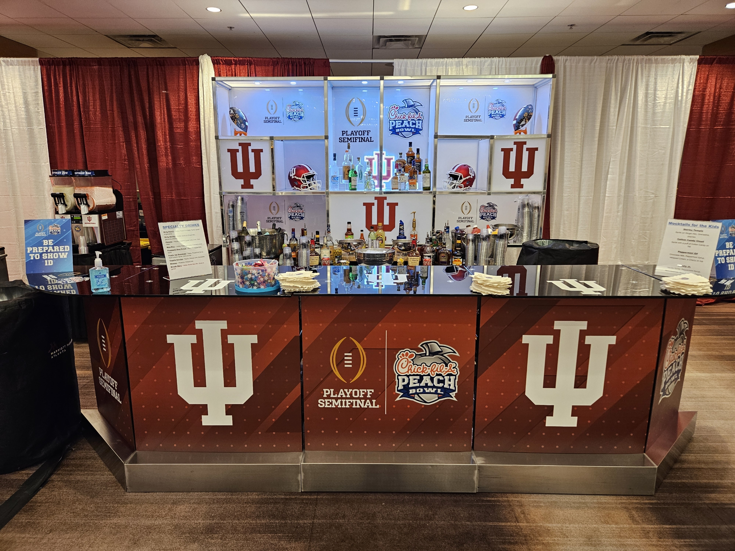 Tabletop Displays & Tabletop Banners | Sports Venue & Stadium Signage | Aluminum