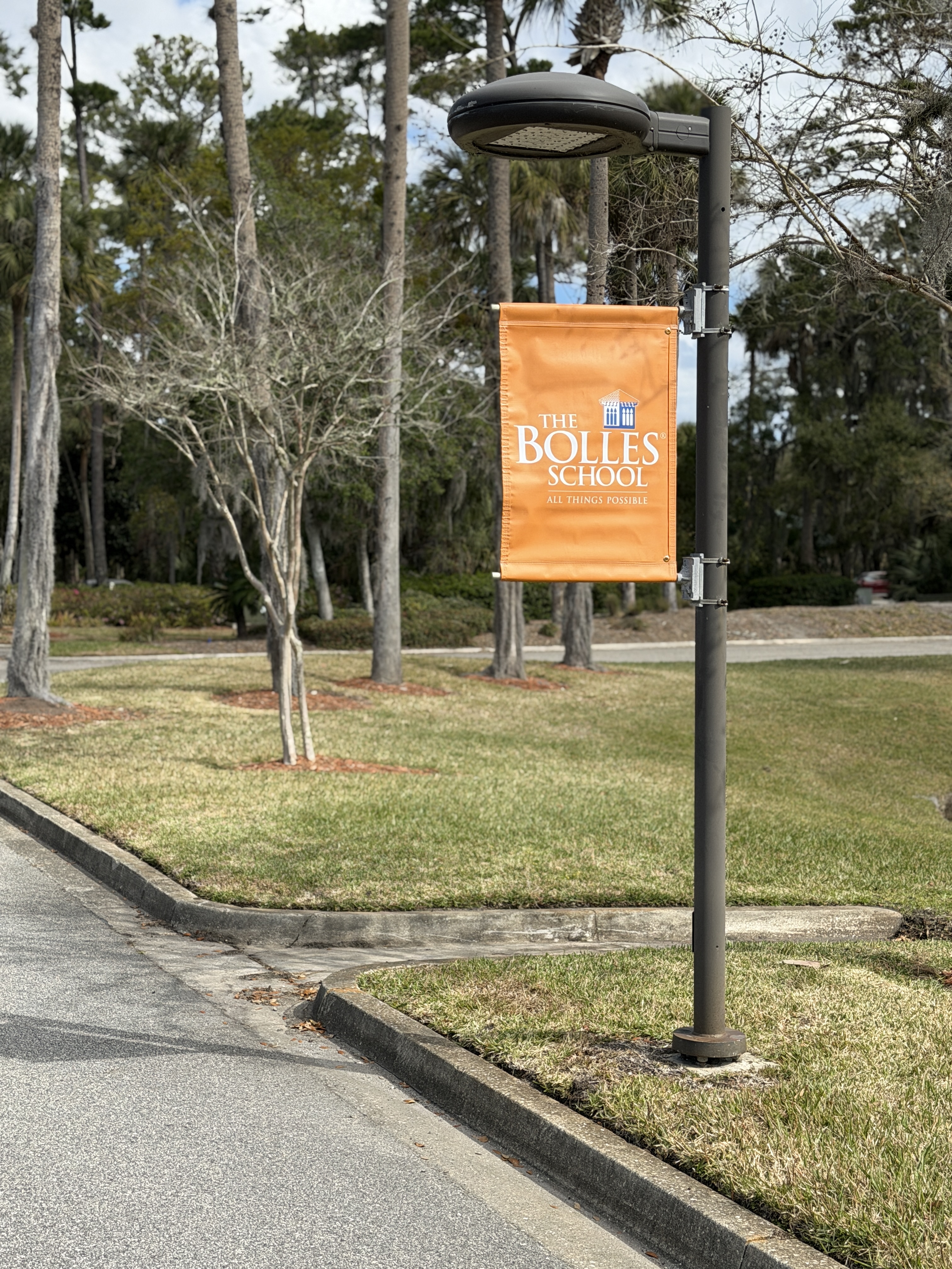 Boulevard & Street Pole Banners | School, College, & University Signs | Vinyl