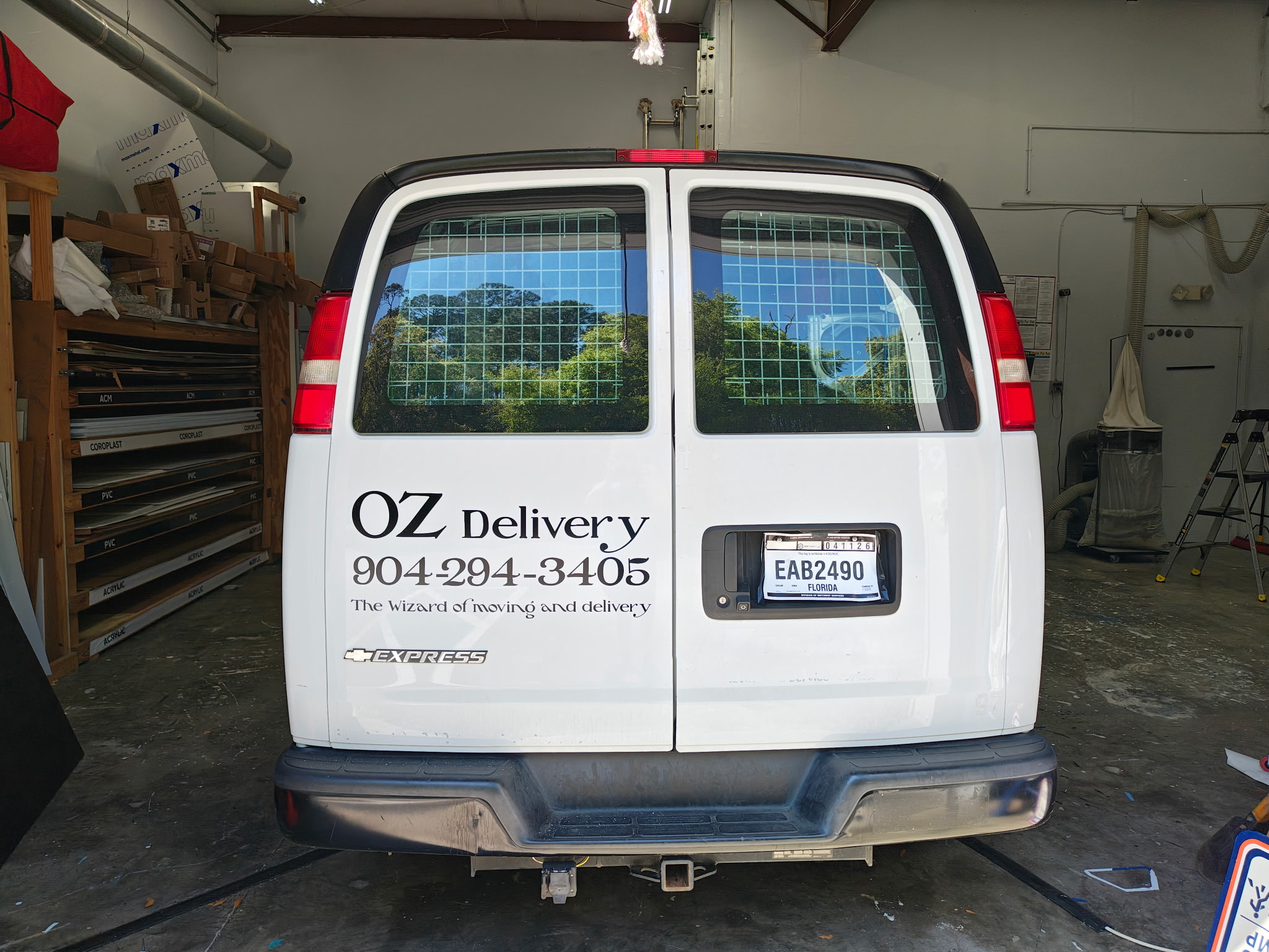 Vehicle Graphics & Lettering | Transportation, Logistics, & Distribution | Vinyl