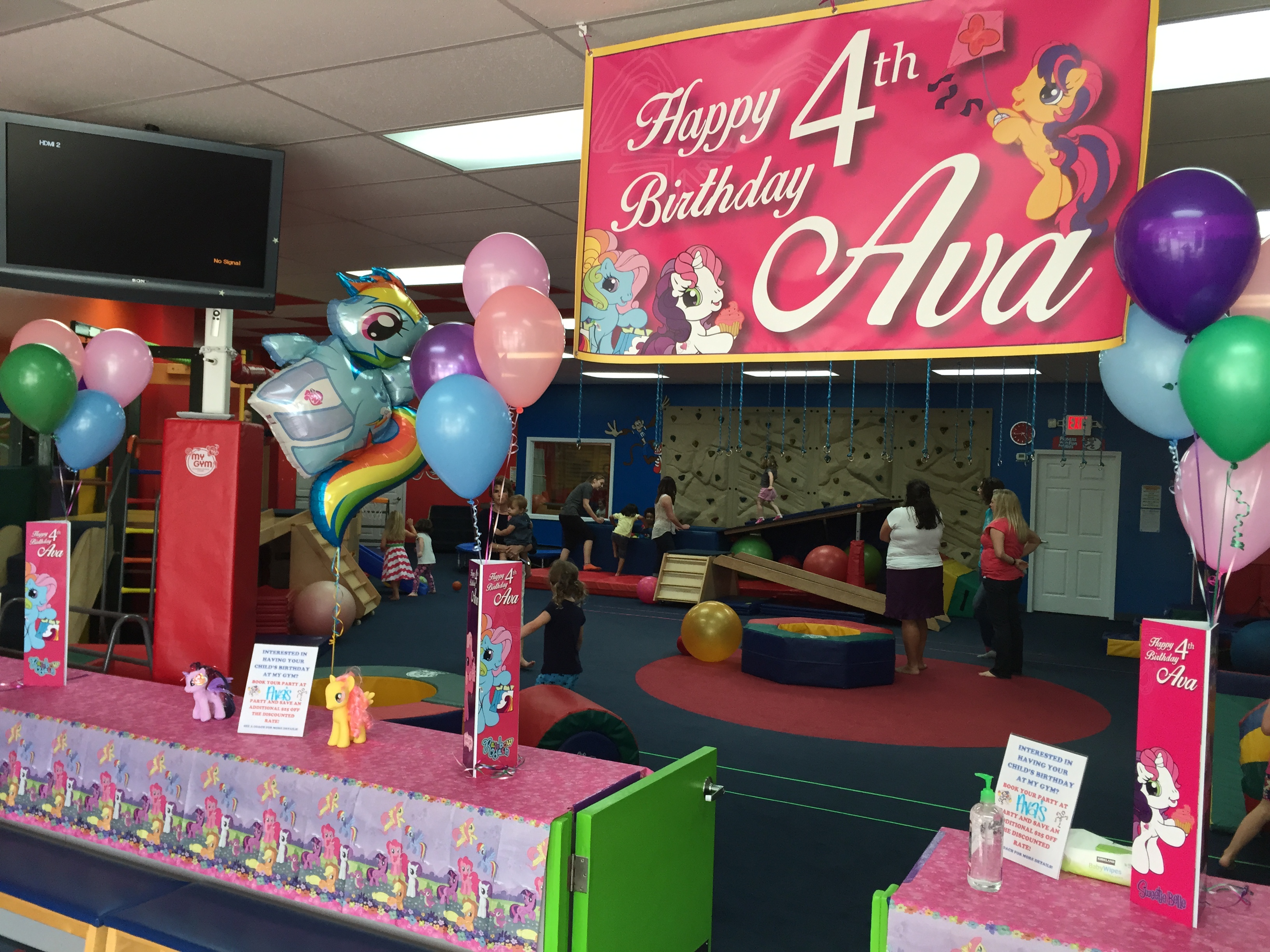 3D Signs & Dimensional Letters | Live Entertainment Venues | Corrugated Plastic / CoroplastTM