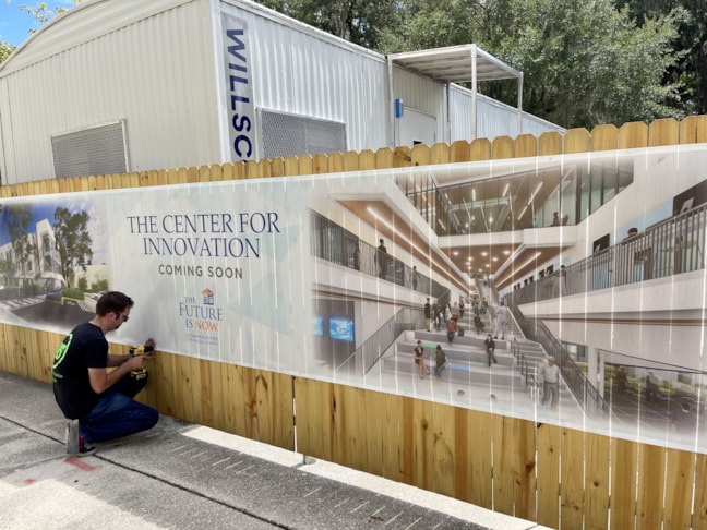 Fabric Mesh Banner & Vinyl Outdoor Banners