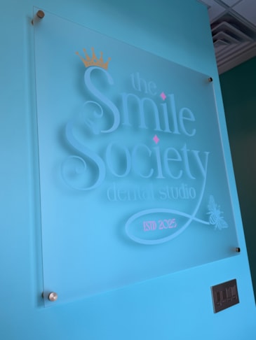 Wall-Mount Frames | Healthcare