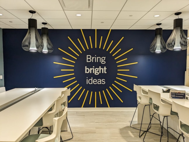 Graphics & Wall Murals