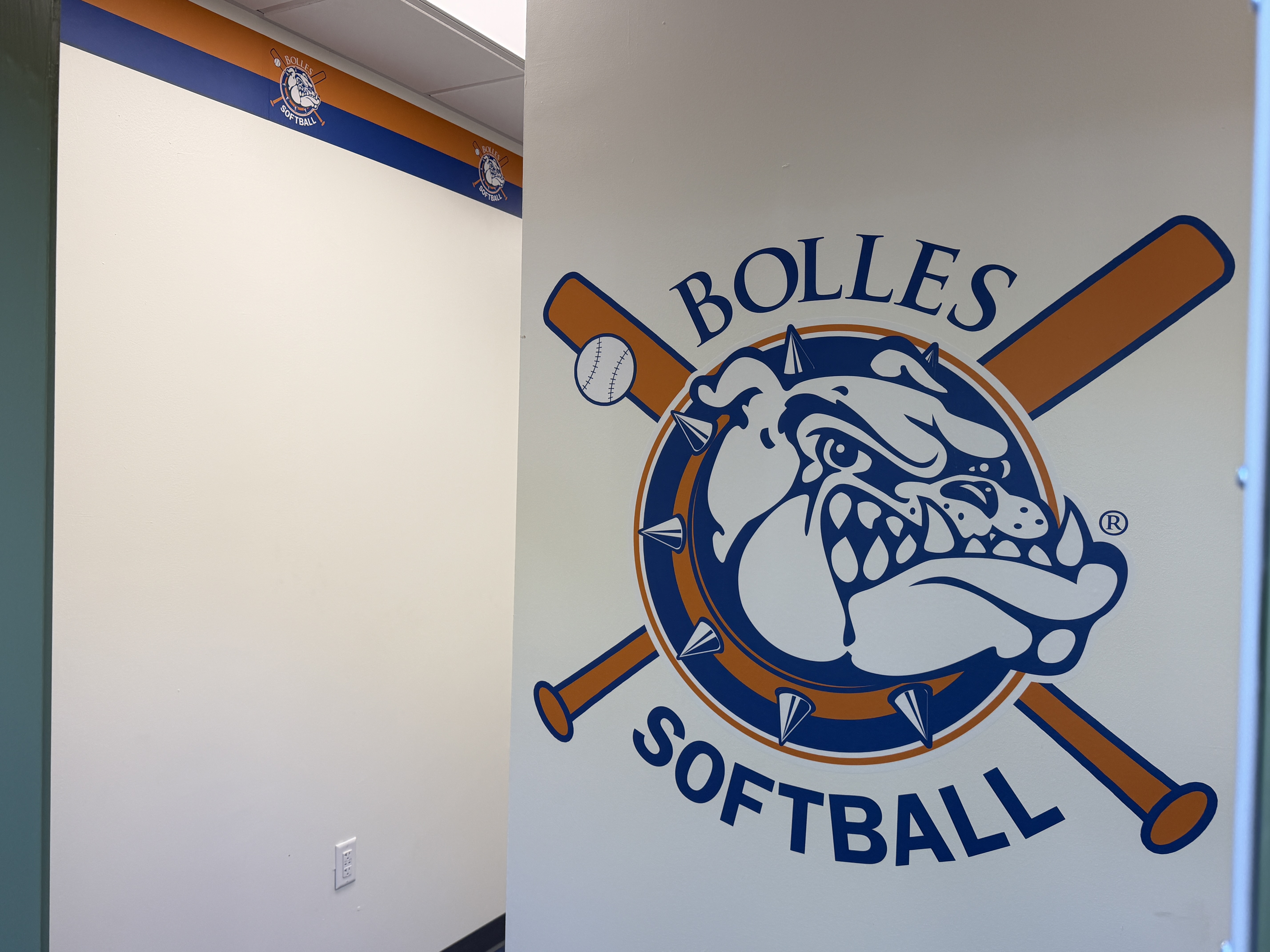 Custom Decals, Wraps & Lettering | K-12 School Signs & Displays | Vinyl