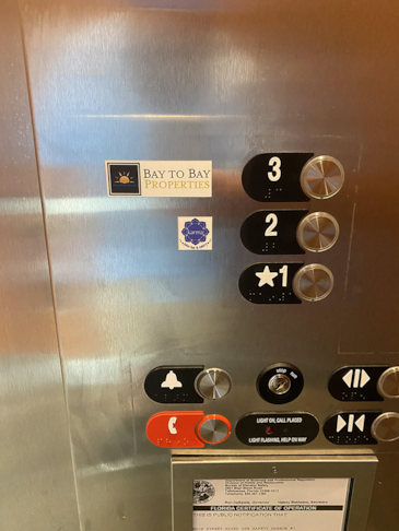 Stickers, Labels & Tags