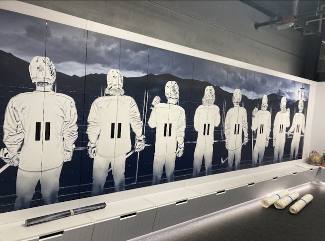 Wall Murals & Graphics