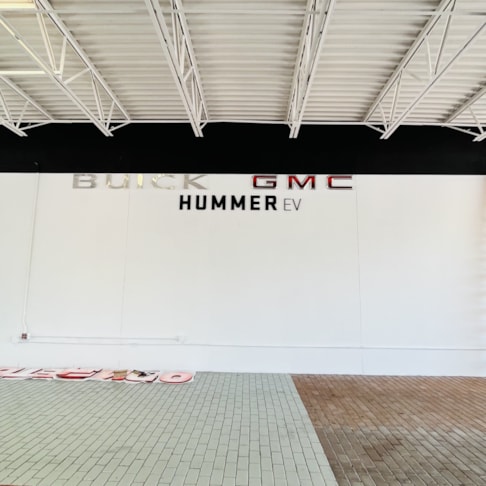 Wall Murals & Graphics