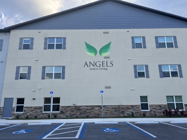 Custom Acrylic & Plastic Displays