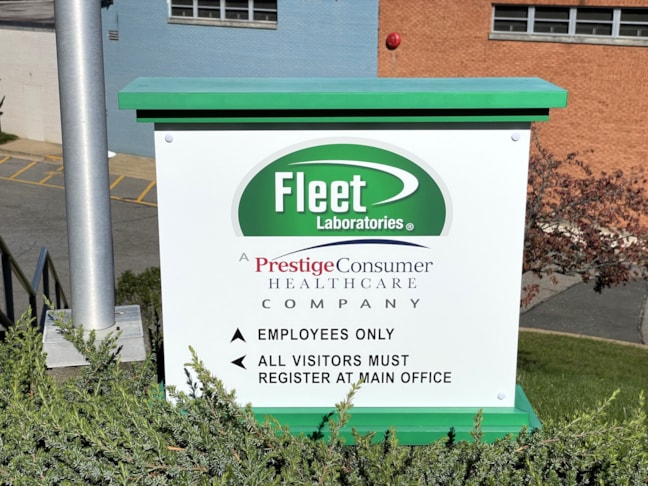 Metal Signs and Displays