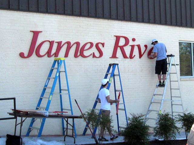 Dimensional Lettering