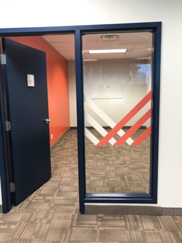 Laurentis | Window Graphics