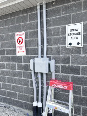 Safety & Regulatory Signs