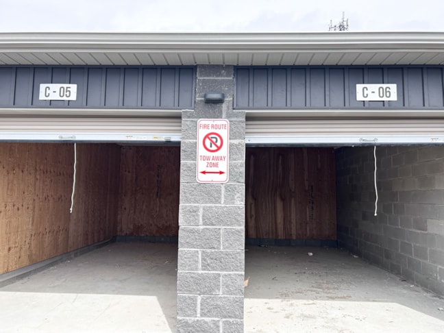 Safety & Regulatory Signs