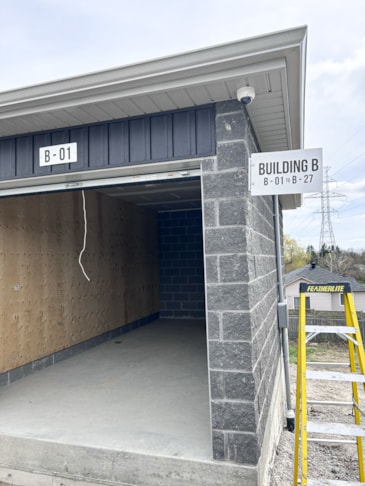 Safety & Regulatory Signs